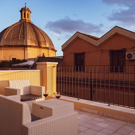 Luxury Suite La Terrazza In Pieno Centro In 칼리아리 외부 사진