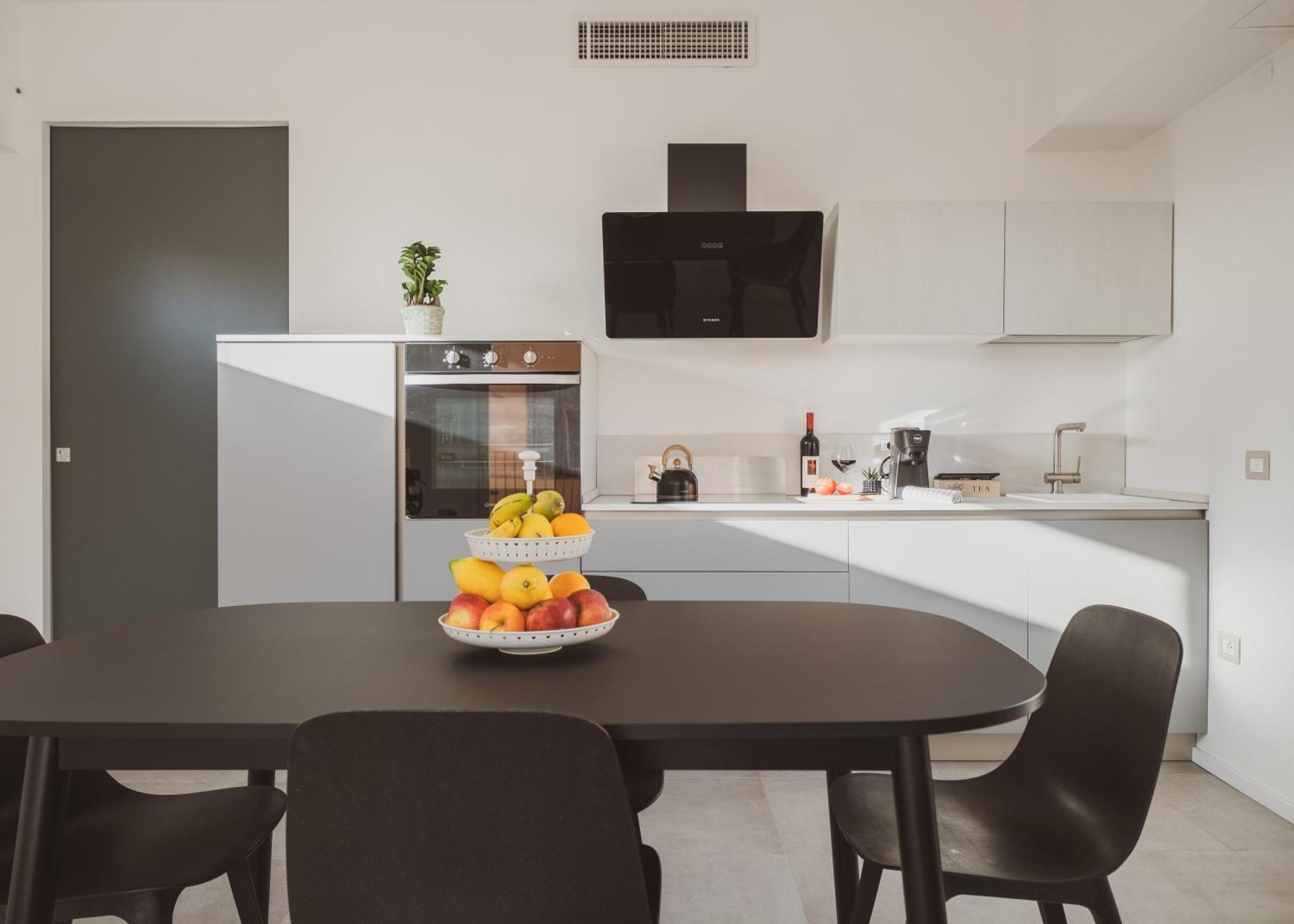 Luxury Suite La Terrazza In Pieno Centro In 칼리아리 외부 사진
