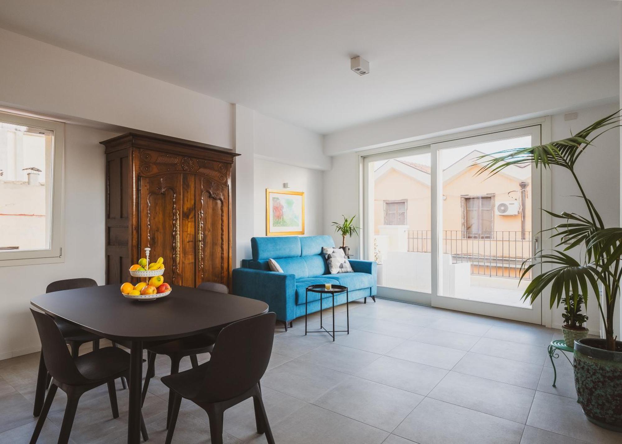 Luxury Suite La Terrazza In Pieno Centro In 칼리아리 외부 사진