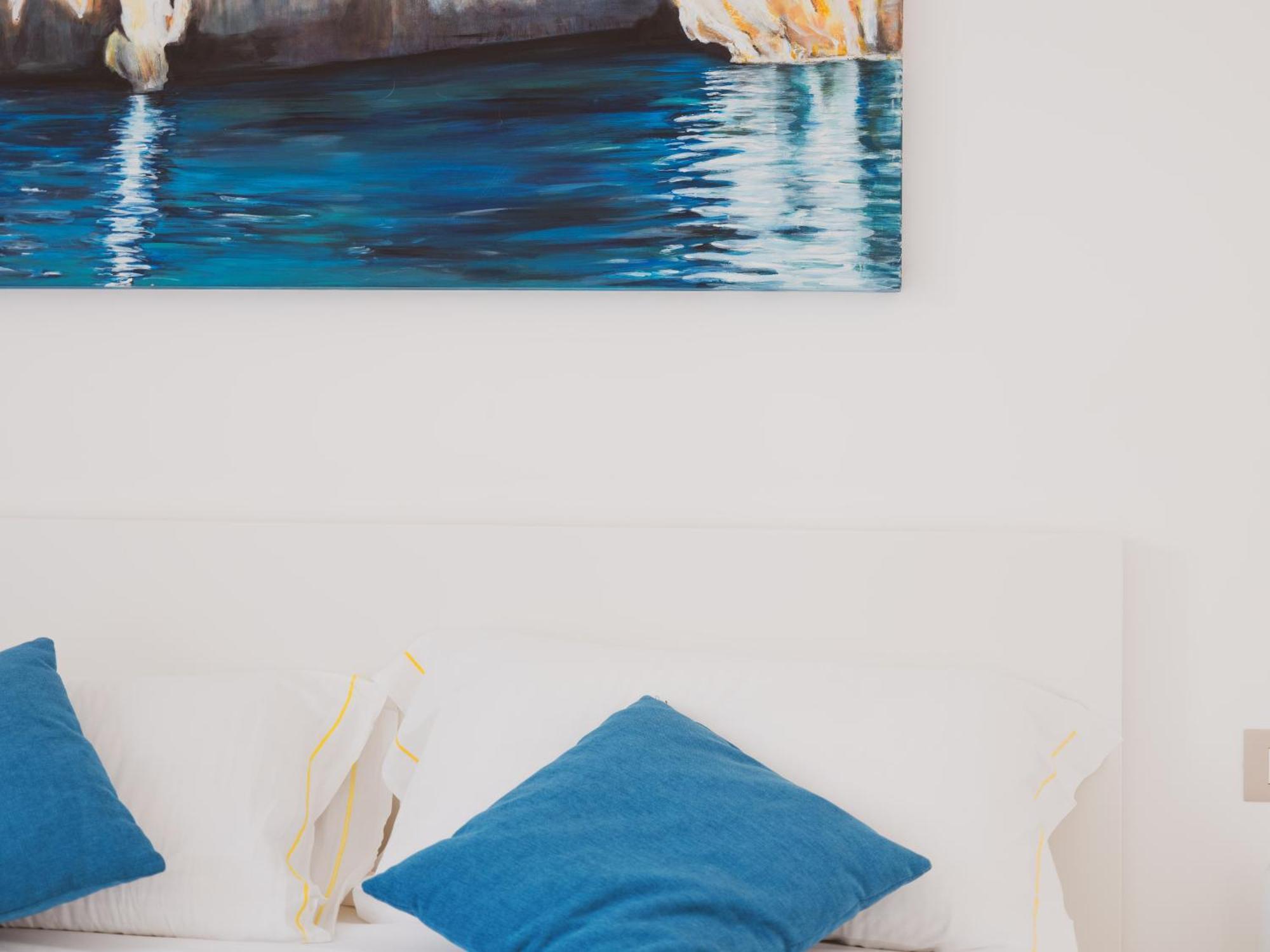 Luxury Suite La Terrazza In Pieno Centro In 칼리아리 외부 사진
